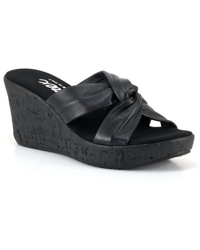 Onex Katya Wedge Sandal In Black
