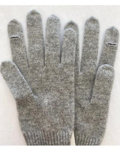 White + Warren Cashmere Texting Gloves - Gray