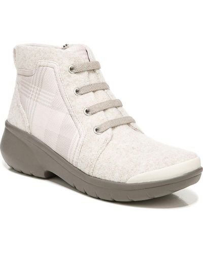 Bzees Kick Back Polyester Lace Up Winter & Snow Boots - White