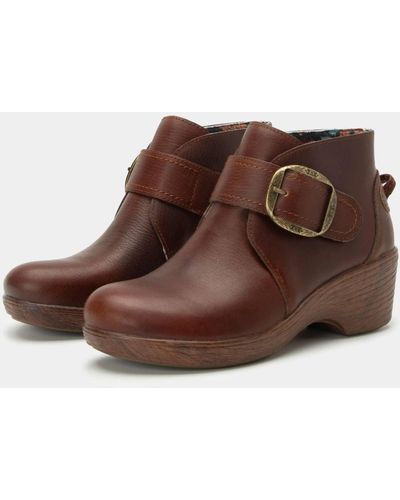 Alegria Symone Boot In Chestnut - Brown