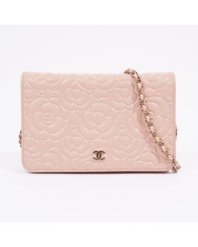 Chanel Camellia Wallet On Chain Leather - Pink