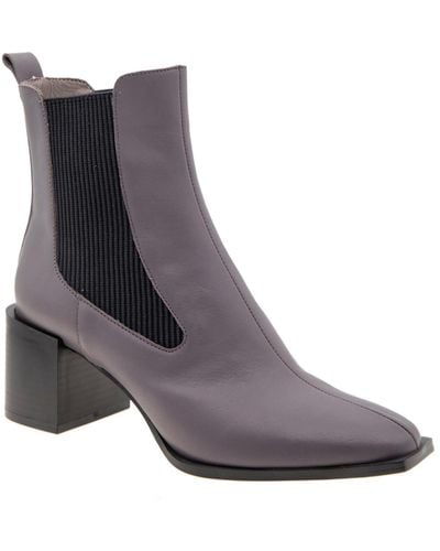 BCBGeneration Darxi Leather Pull On Chelsea Boots - Brown