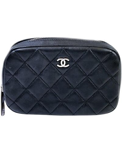 Chanel Matelassé Leather Clutch Bag (pre-owned) - Blue