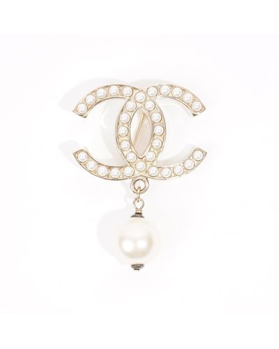 Chanel Coco Mark A12v Brooch Plated - White