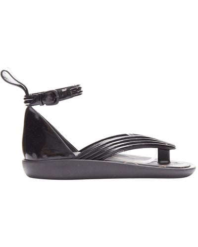 Louis Vuitton Desert Dream Leather Geta Thong Sandals - White