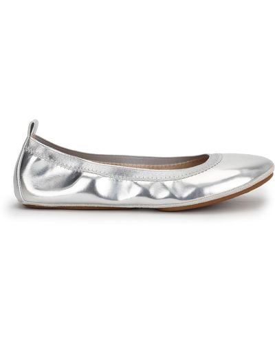 Yosi Samra Nina Foldable Ballet Flat In Silver Peta-approved Vegan Leather - White