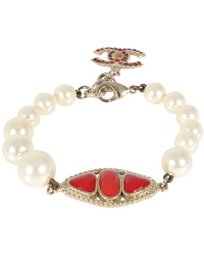 Chanel Faux Pearl & Red Gripoix Cc Bracelet - White
