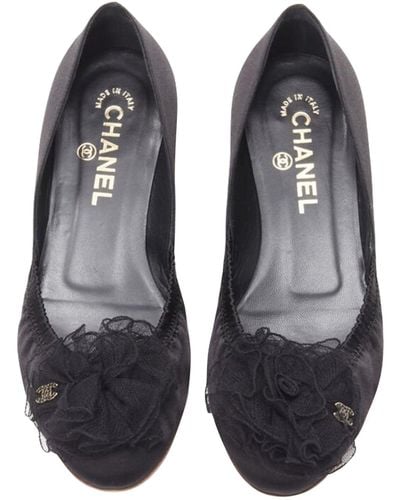 Chanel 08c G G25751 Lace Camellia Floral Gold Cc Satin Ballet Flats - Blue