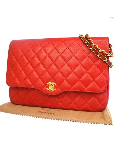 Chanel Deca Matrasse Leather Shoulder Bag (pre-owned) in Red