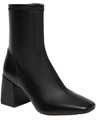 Silent D Carina Heeled Ankle Boot In Black