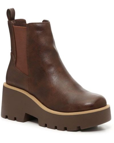 Dirty Laundry Rabbit Smooth Platform Chelsea Boot - Brown