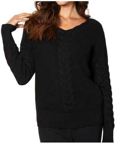 French Kyss V-neck Cable Knit Sweater - Black