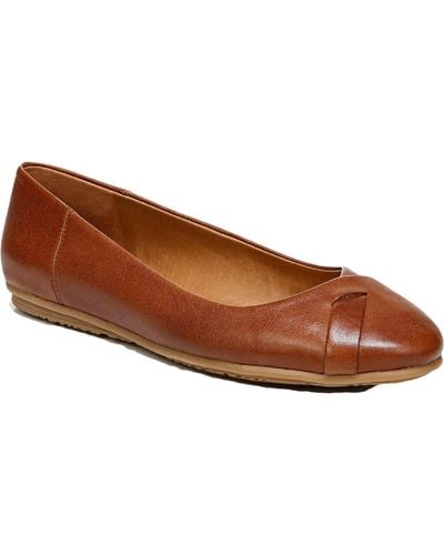 Zodiac Sadie Leather Cushioned Footbed Slip On Shoes - Brown
