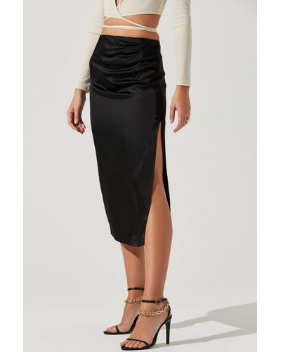 Astr Perry Ruched Side Slit Midi Skirt In Black
