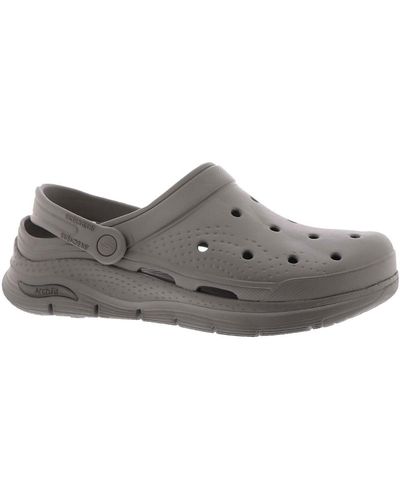 Skechers hotsell sandals clearance