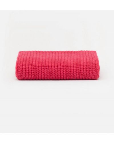 Closed Knitted Scarf - Red