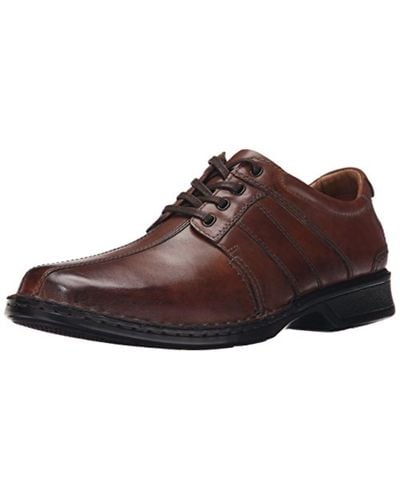 Clarks Touareg Vibe Leather Distressed Oxfords - Brown