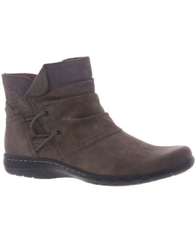 Cobb Hill Penfield Ruch Leather Embossed Ankle Boots - Brown