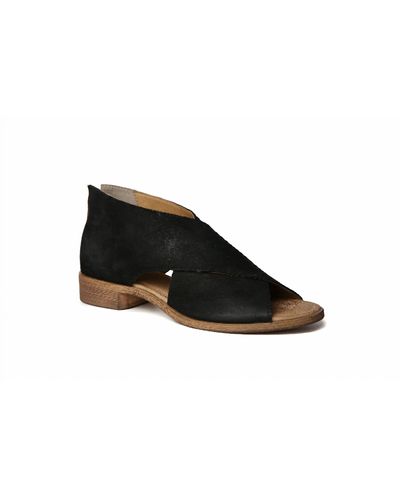 Band Of The Free Venice Leather Flat Open Toe - Black