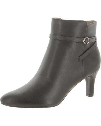 Lifestride black top ankle boots