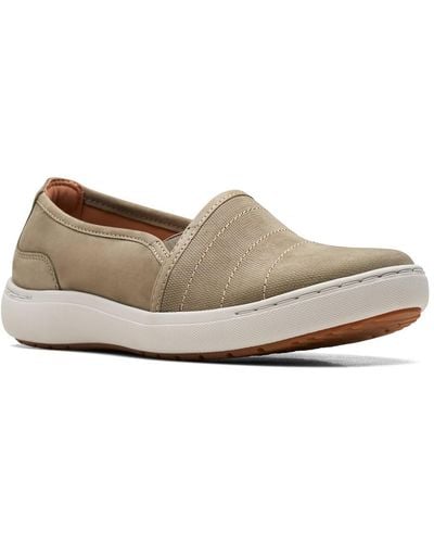 Clarks Nalle Violet Leather Slip On Casual And Fashion Sneakers - White