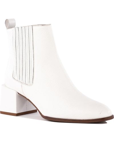 Seychelles Exit Strategy Stretch Ankle Chelsea Boots - White