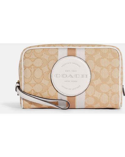 COACH Dempsey Boxy Cosmetic Case 20 - Natural