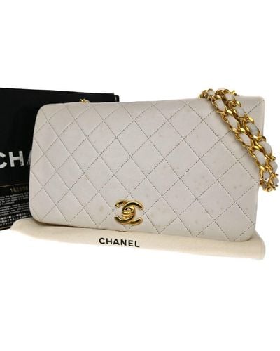 Chanel Matelassé Leather Shoulder Bag (pre-owned) - White