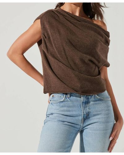 Astr Devin One Shoulder Sleeveless Sweater - Brown