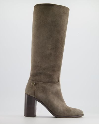 Chanel Suede Heeled Boots With Cc Logo Detail - Gray