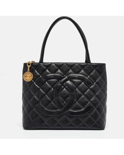 Chanel Quilted Caviar Leather Medallion Bag - Black