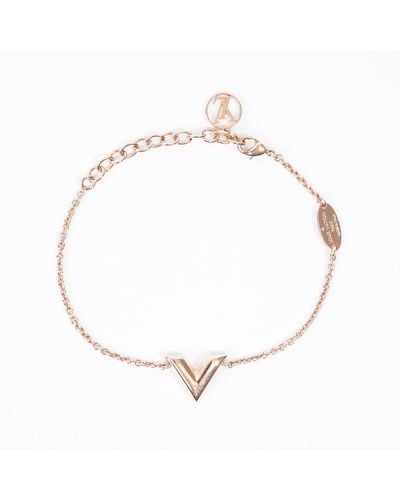 Louis Vuitton Essential V Bracelet Gold Base Metal - Metallic