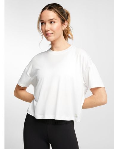 Vuori Clothing for Women, Online Sale up to 37% off