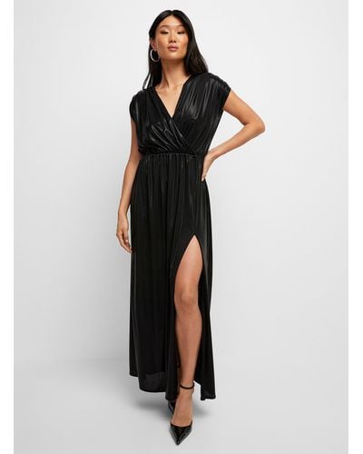 Icône Gathered Shoulders Maxi Shimmering Dress - Black