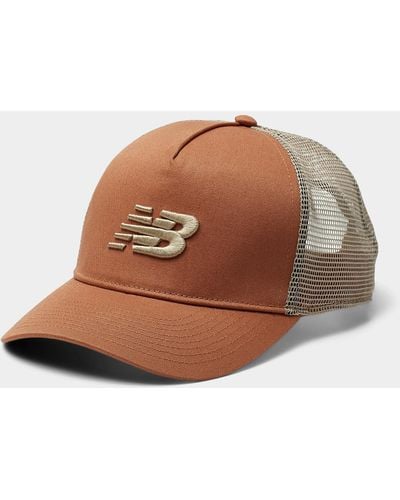 New Balance Embroidered Logo Trucker Cap - Brown