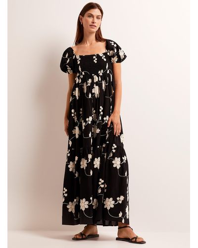 Contemporaine Embroidered Flowers Ruffled Dress - Black