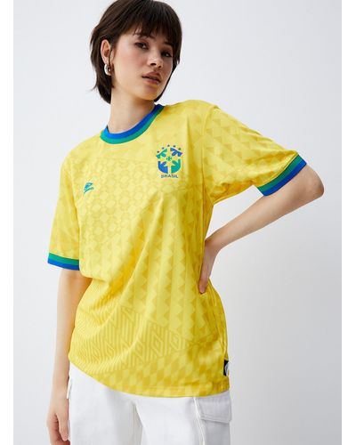 Umbro Brazil Soccer Tee - Yellow