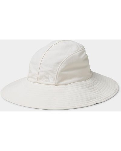 The North Face Lightweight Canvas Fisherman Hat - White