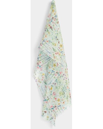 Fraas Delicate Floral Lightweight Scarf - White