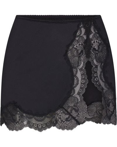 Skims Lace Low Rise Slip Skirt - Black