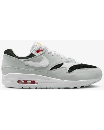 Nike Air Max 1 wmns - Black/White/Light – Sweetsoles – Sneakers, kicks  and trainers.