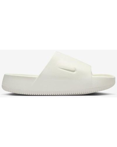 White Nike Flats and flat shoes for Women | Lyst