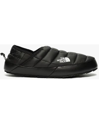The North Face Slippers for | Online Sale up to 61% off | Lyst
