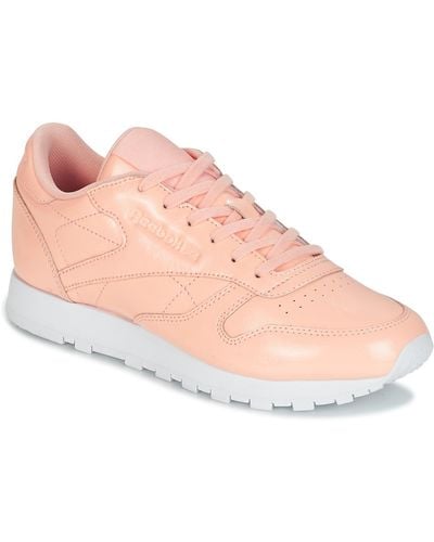 Reebok CLASSIC LEATHER PATENT femmes Chaussures en rose