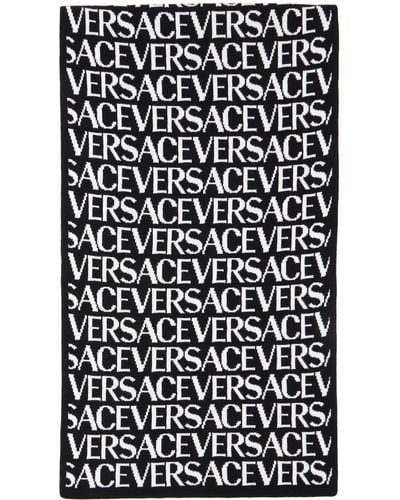 Versace ロゴ マフラー - ブラック