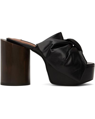 Pushbutton Chaussures à talon bottier noires à plateforme et à boucle décorative