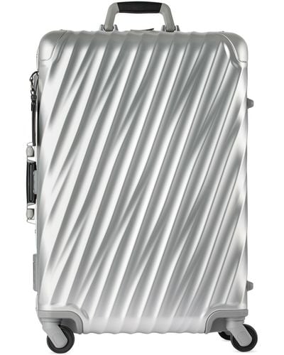 Tumi 19 Degree Aluminiumコレクション シルバー ショートトリップ パッキングケース スーツケース - メタリック