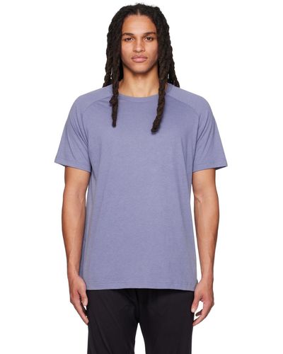 Alo Yoga ブルー Triumph Tシャツ - パープル