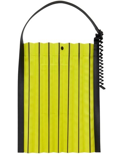 Pleats Please Issey Miyake Sac jaune à plis accordéon