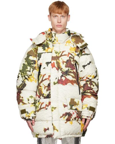 Dries Van Noten Blouson blanc rembourré en duvet à motif camouflage - Multicolore